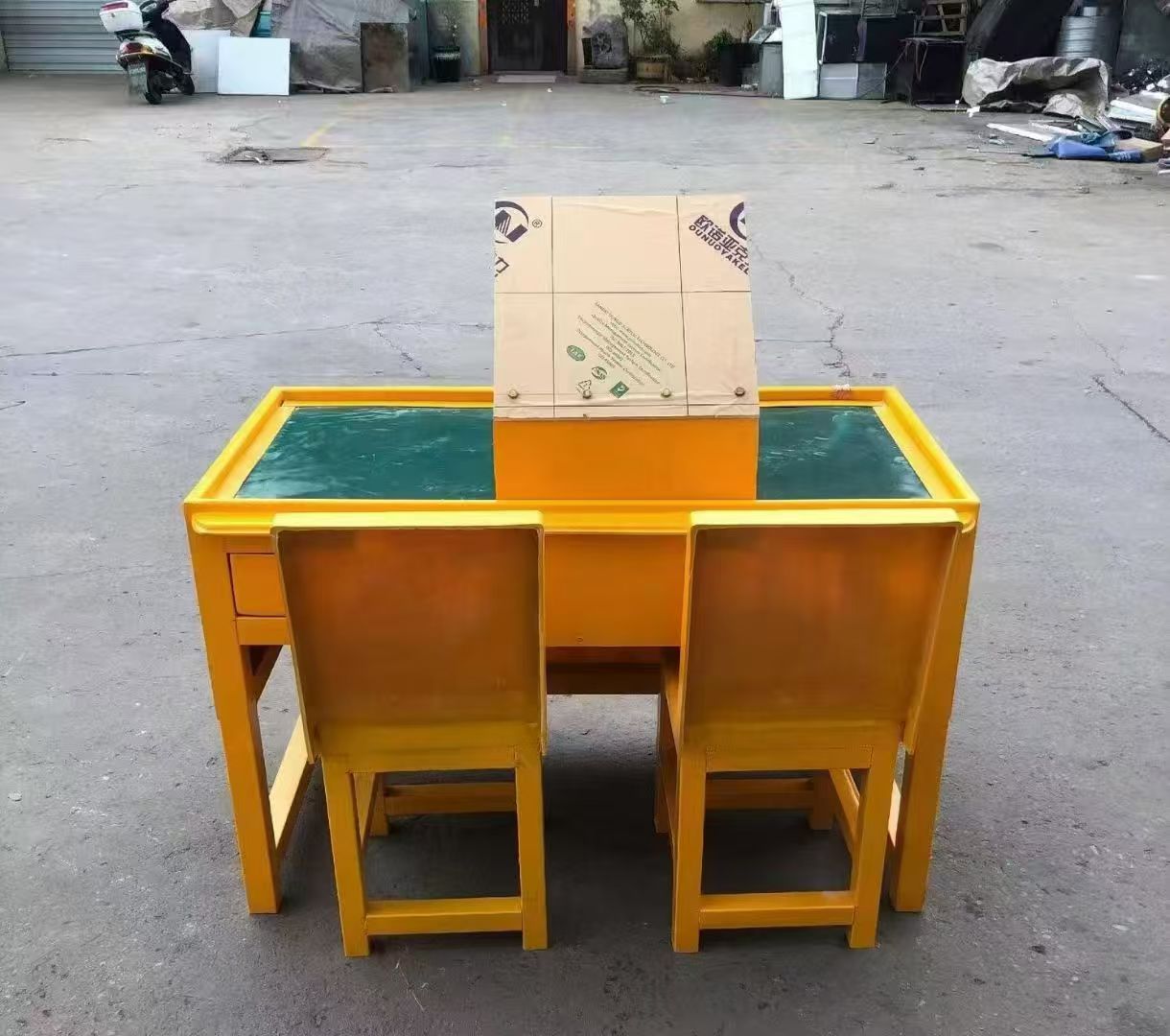 泌阳防静电导通桌井下煤矿火工品发放桌：危险品流转的安全守护者